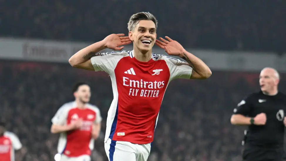 ONG39 Berita Sepak Bola Terbaru & Hasil Pertandingan. Leandro Trossard: Dari Ketegangan ke Puncak Arsenal