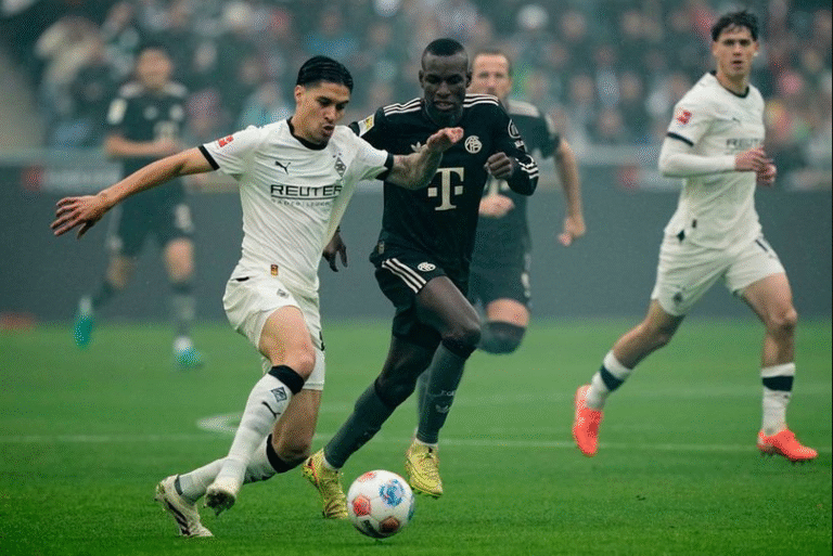 ONG39 Berita Sepak Bola Terbaru & Hasil Pertandingan. Kevin Diks Bikin Penalti, Tapi Bayern Tak Terbendung!