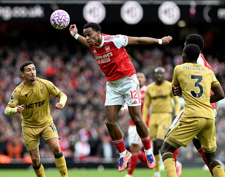 ONG39 Berita Sepak Bola Terbaru & Hasil Pertandingan. Arsenal Menang Tipis 1-0, Kokoh di Puncak Liga Inggris!