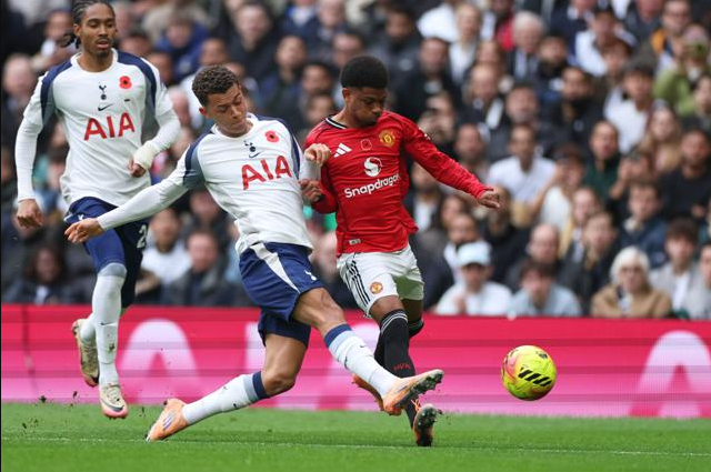 ONG39 Berita Sepak Bola Terbaru & Hasil Pertandingan. Thomas Frank Kehilangan Poin di Ujung Laga