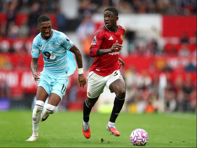 ONG39 Berita Sepak Bola Terbaru & Hasil Pertandingan. Proyek Transfer Napoli: McTominay Dorong Conte Gaet Mainoo