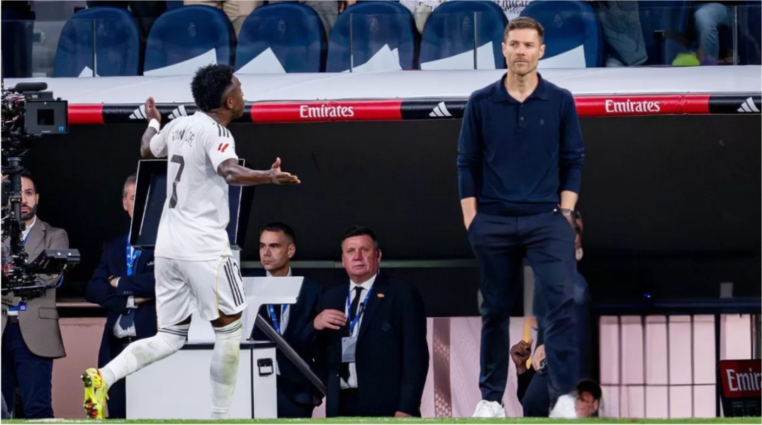 ONG39 Berita Sepak Bola Terbaru & Hasil Pertandingan. Vinicius vs Alonso: Drama Panas di Ruang Ganti Madrid!