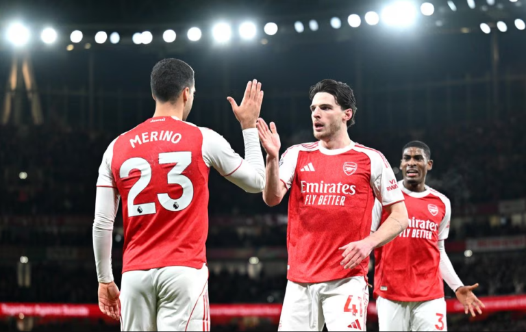 ONG39 Berita Sepak Bola Terbaru & Hasil Pertandingan. Arsenal Perkasa Lagi: Kemenangan 2-0 yang Jaga Jarak di Puncak