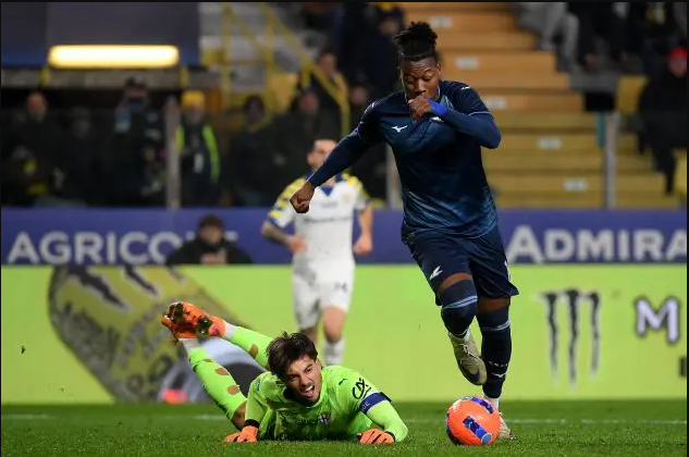 ONG39 Berita Sepak Bola Terbaru & Hasil Pertandingan. Lazio Menang Heroik di Parma Meski Bermain Sembilan Orang