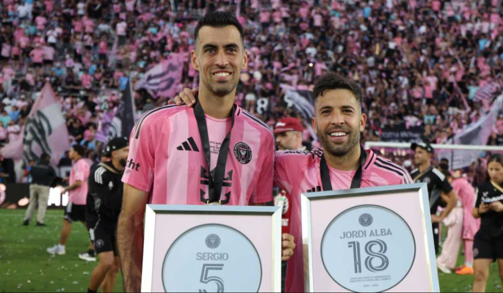 ONG39 Berita Sepak Bola Terbaru & Hasil Pertandingan. Busquets & Alba Pensiun di Puncak! Barcelona Beri Pesan Haru