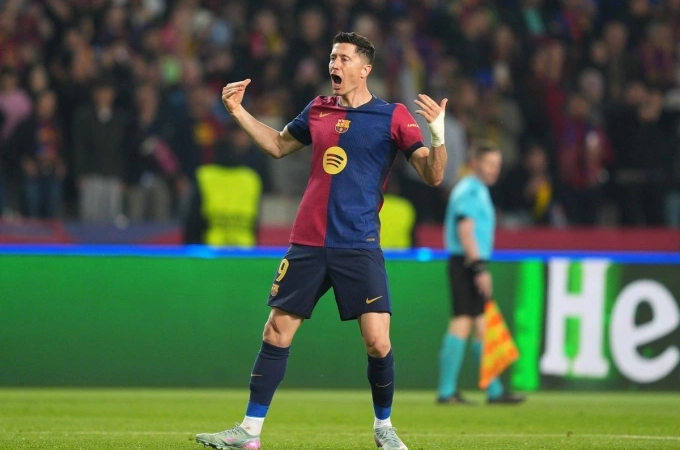 ONG39 Berita Sepak Bola Terbaru & Hasil Pertandingan. Masa Depan Lewandowski di Ujung Keputusan